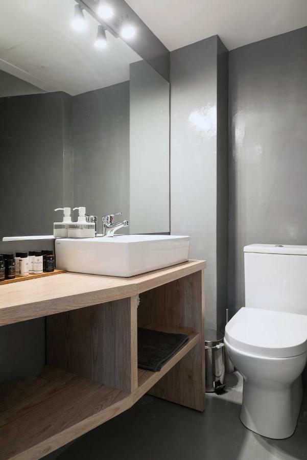 Plaka Heart Apartment Athens Ngoại thất bức ảnh