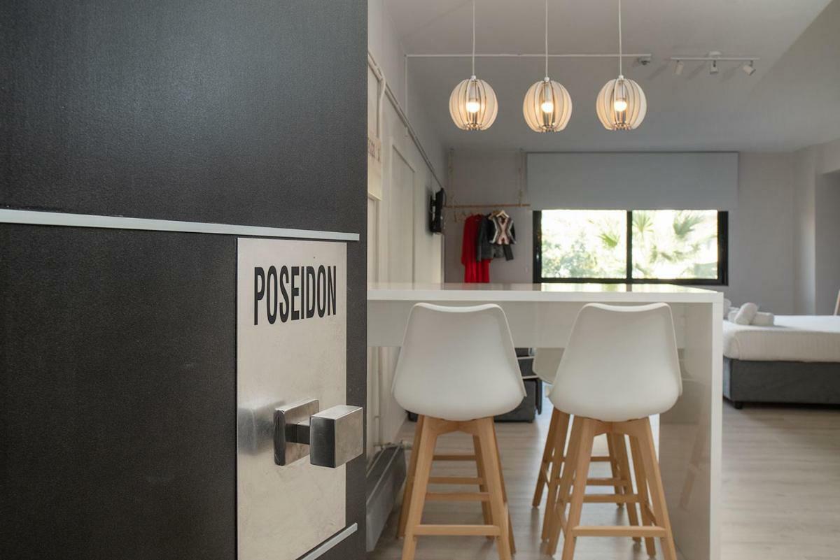 Plaka Heart Apartment Athens Ngoại thất bức ảnh