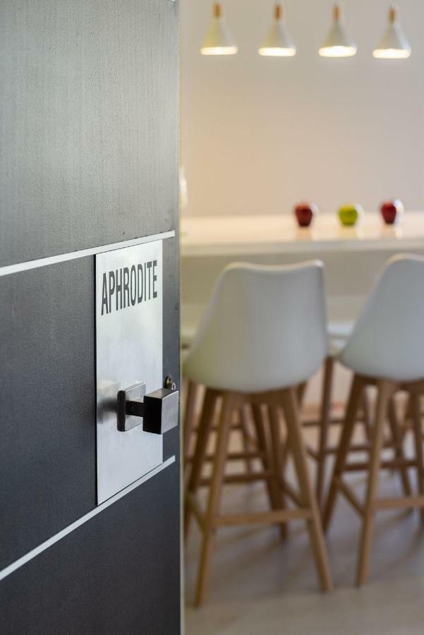 Plaka Heart Apartment Athens Ngoại thất bức ảnh